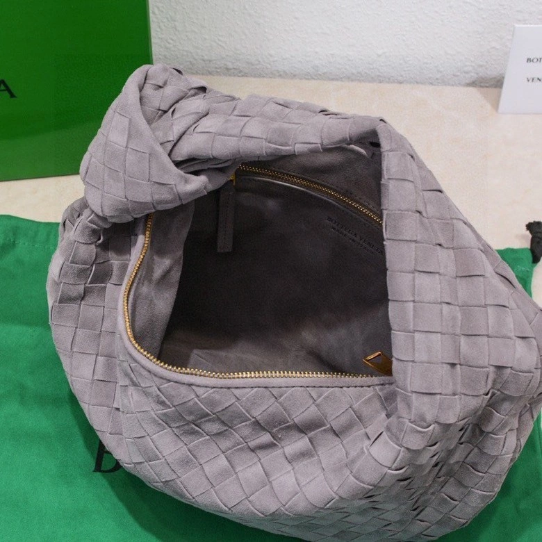 Lightweight Bottega Veneta Top Handle Bags 64121