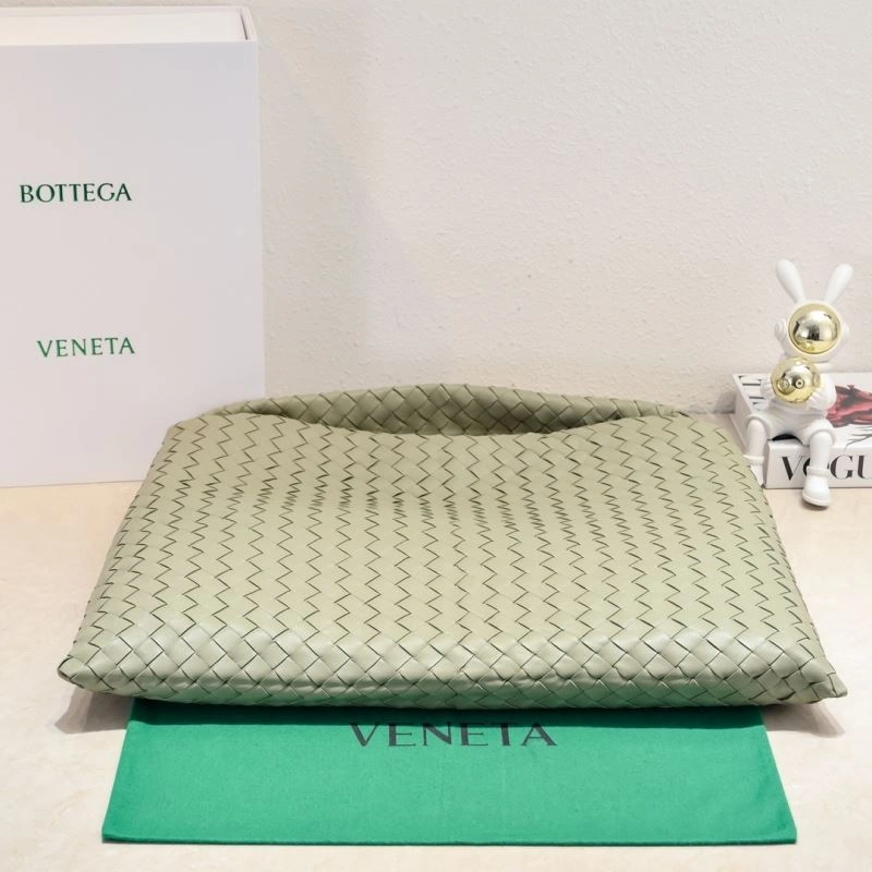 Sporty Bottega Veneta Top Handle Bags 64189