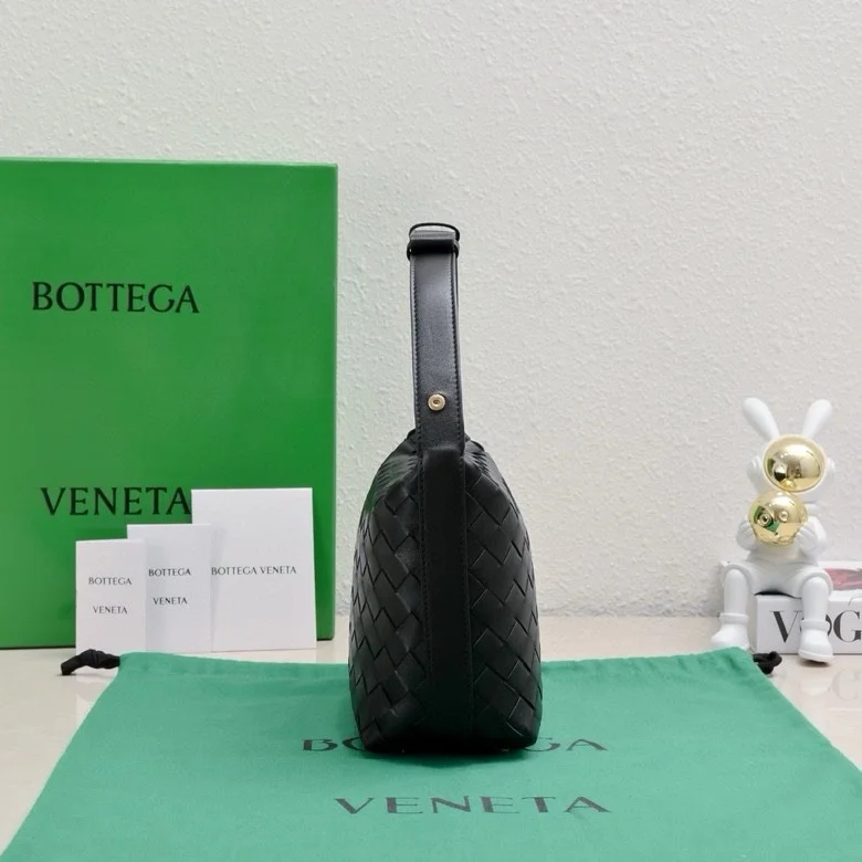 Comfortable Bottega Veneta Top Handle Bags 51837