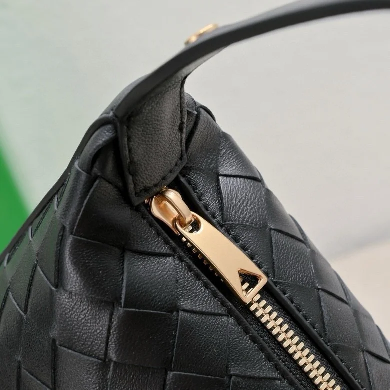 Comfortable Bottega Veneta Top Handle Bags 51837