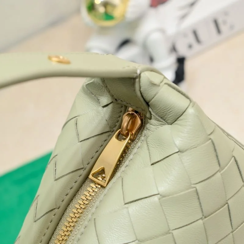 Refined Bottega Veneta Top Handle Bags 51833
