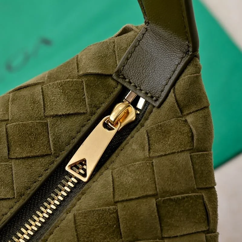 Sustainable Bottega Veneta Top Handle Bags 51826
