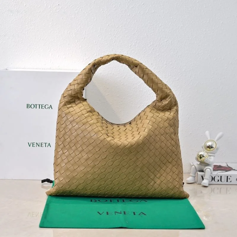 Comfortable Bottega Veneta Top Handle Bags 51829