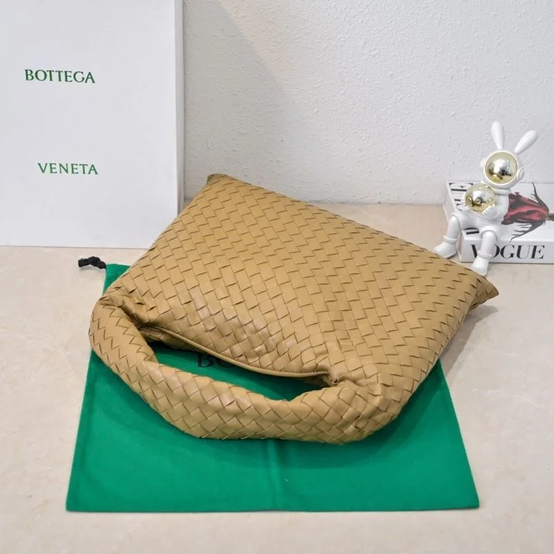 Comfortable Bottega Veneta Top Handle Bags 51829