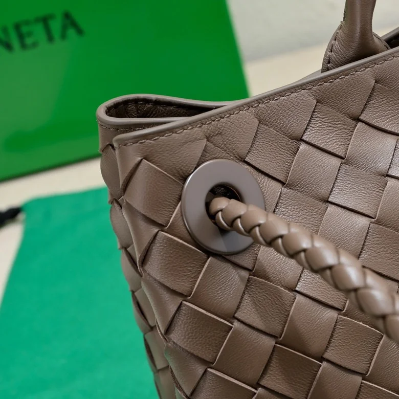 GoodFit Bottega Veneta Top Handle Bags 51850