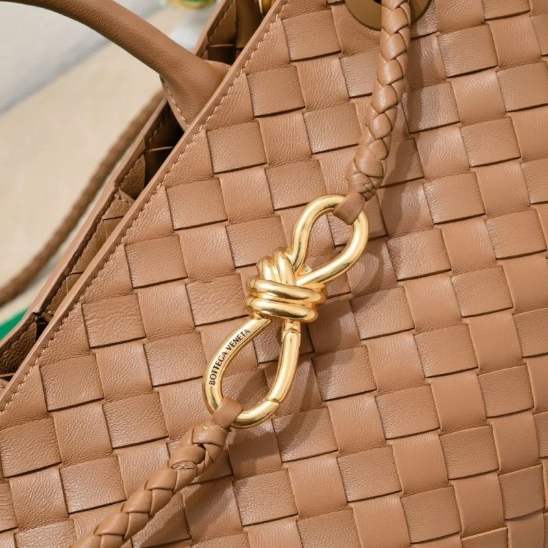 Classic Bottega Veneta Top Handle Bags 51810