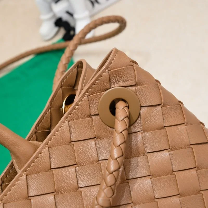 Classic Bottega Veneta Top Handle Bags 51810
