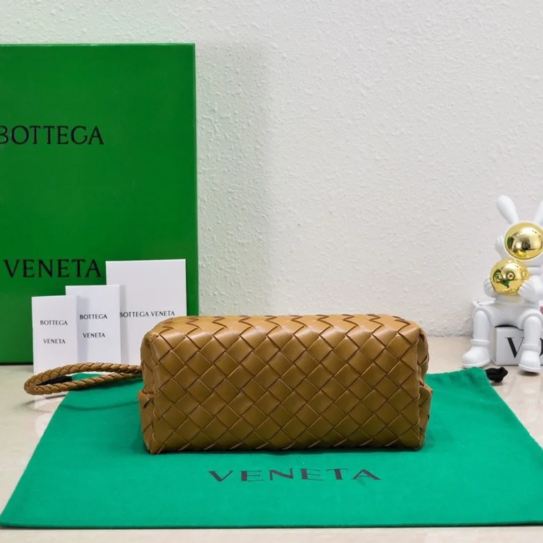 Modern Bottega Veneta Top Handle Bags 51799