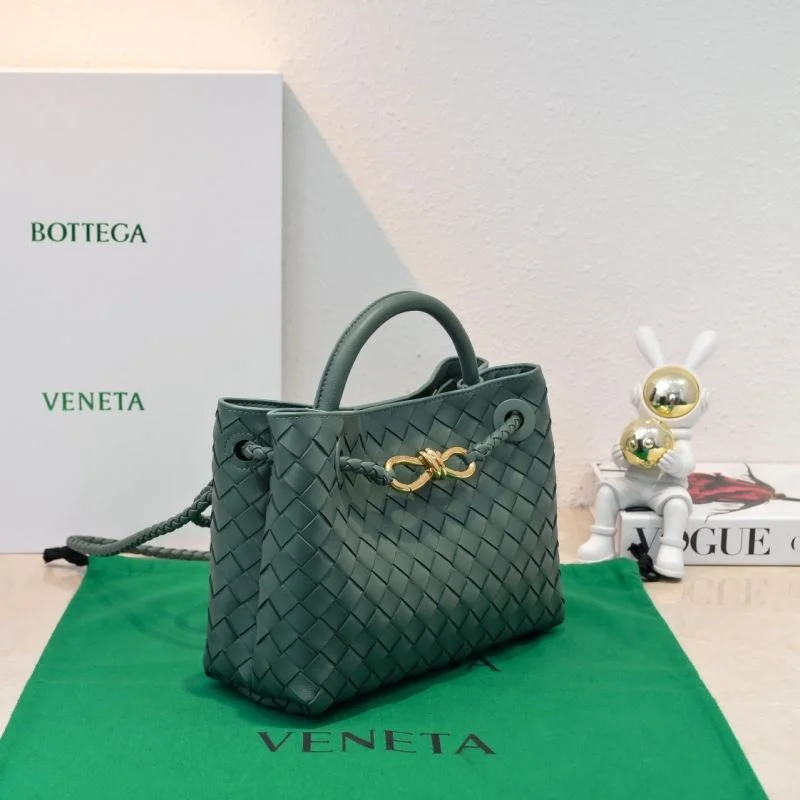 Unisex Bottega Veneta Top Handle Bags 51796