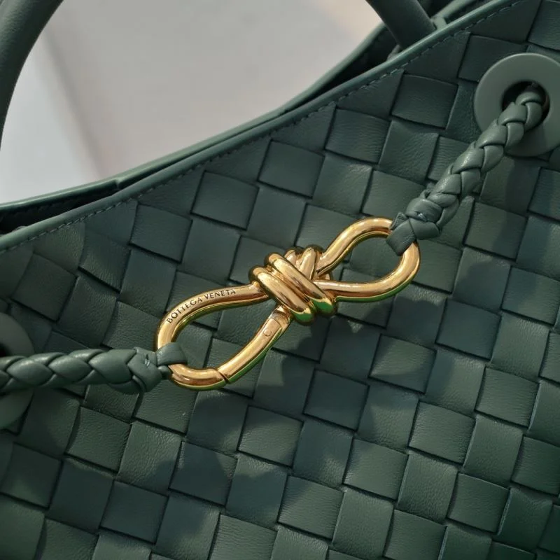 Unisex Bottega Veneta Top Handle Bags 51796