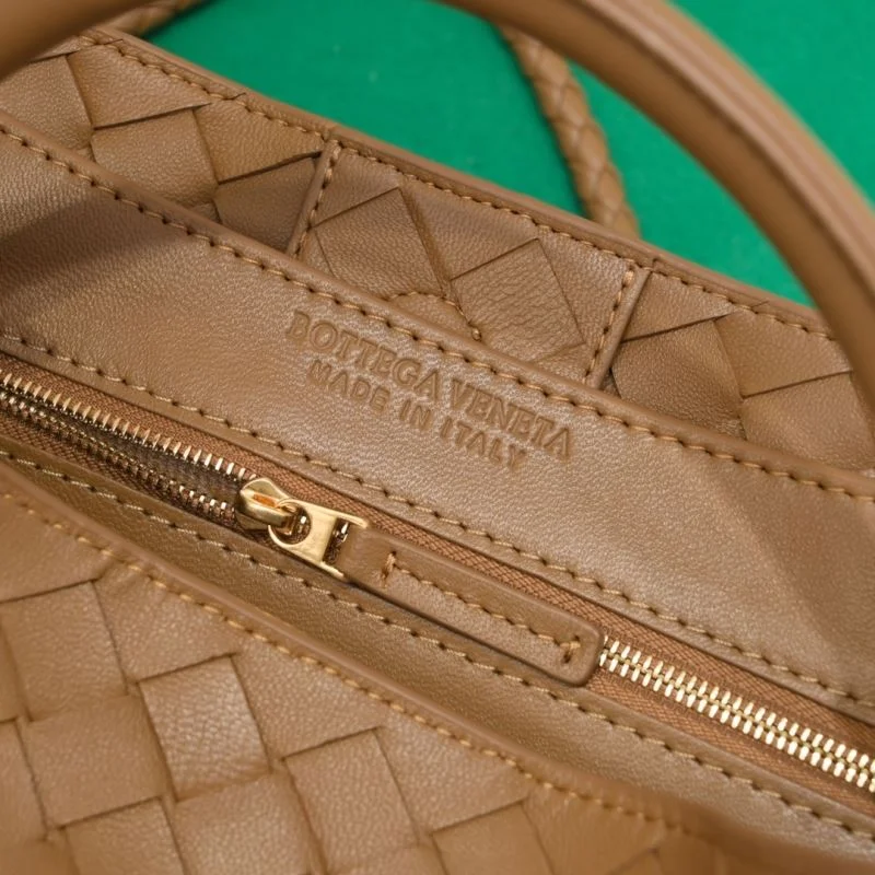 Bottega Veneta Top Handle Bags Unisex 51794