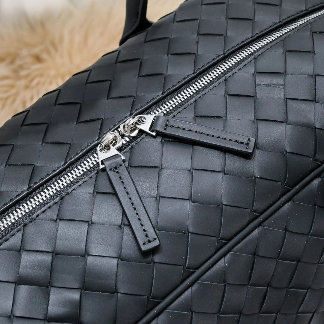 Minimalist Bottega Veneta Travel Bags 91553