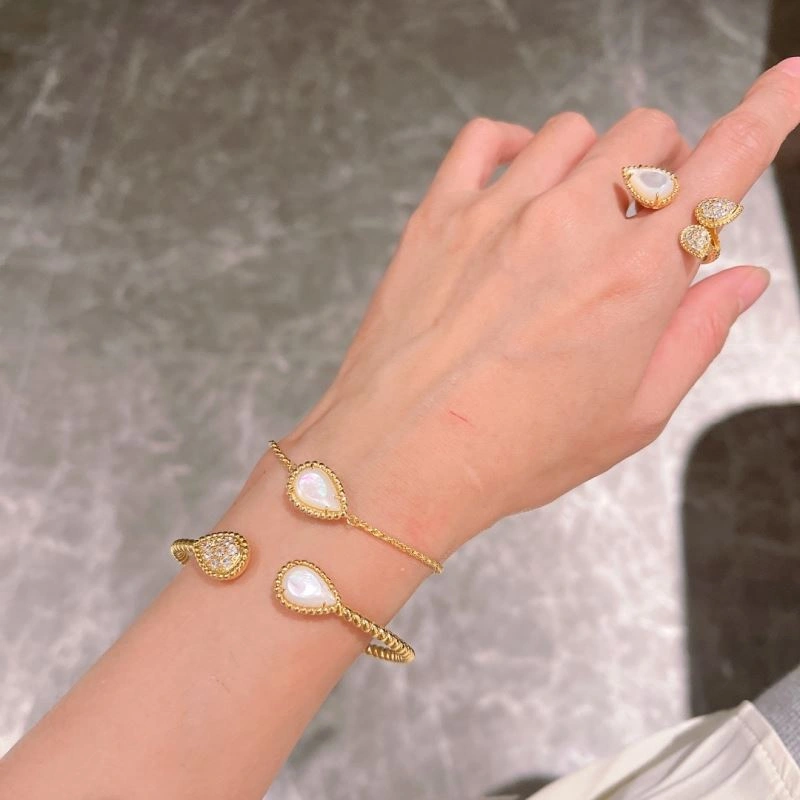 Boucheron Bracelets WellDesigned 214370