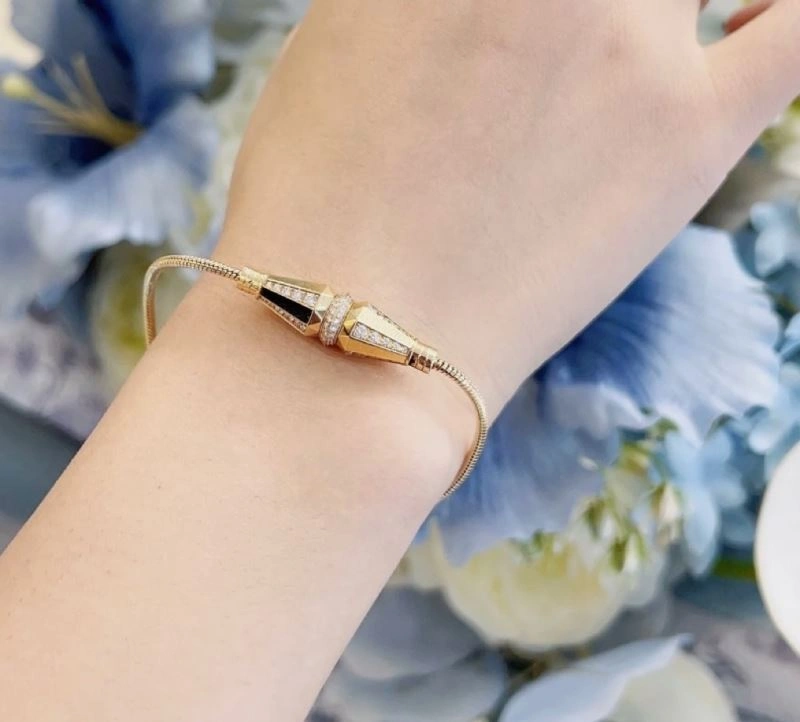 BestValue Boucheron Bracelets 214384