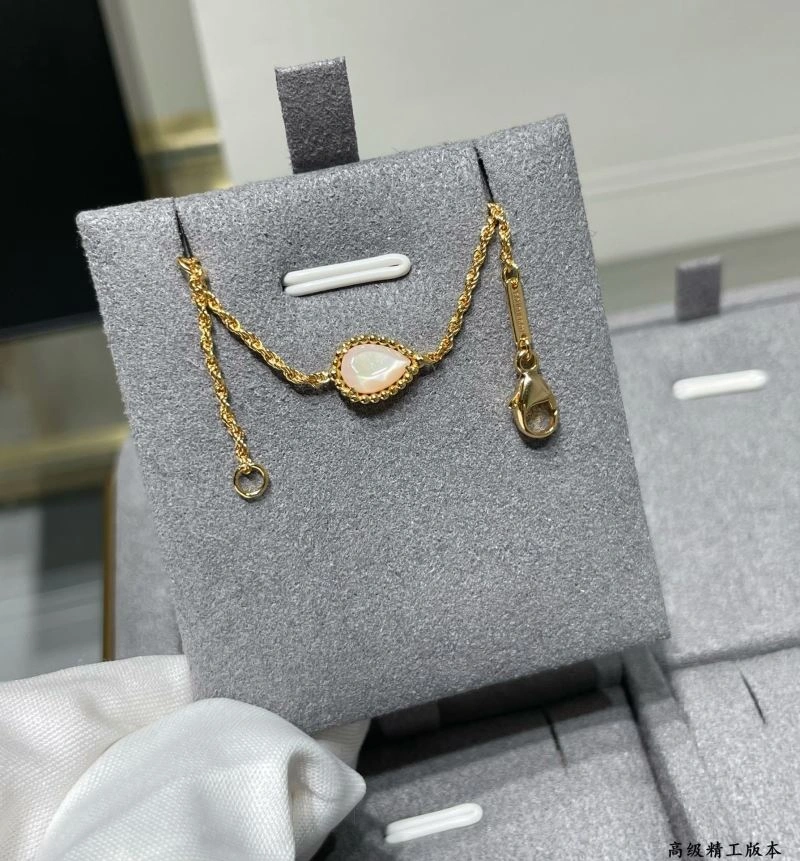Popular Boucheron Bracelets 212438