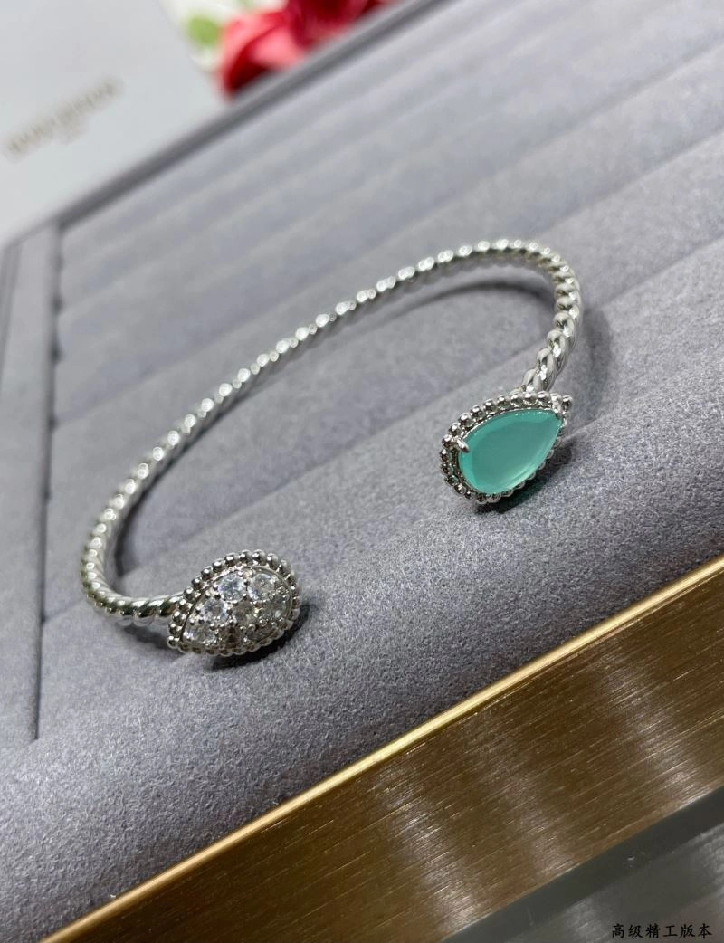 Tailored Boucheron Bracelets 212423
