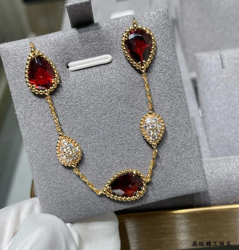 Boucheron Bracelets Supportive 212420