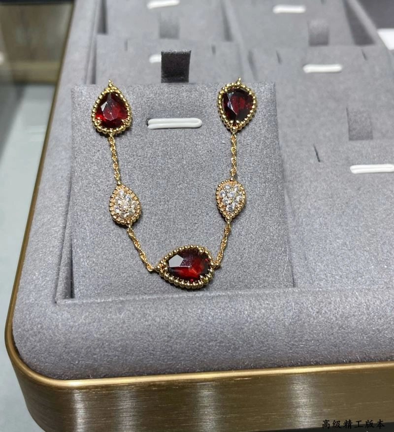 Boucheron Bracelets Supportive 212420