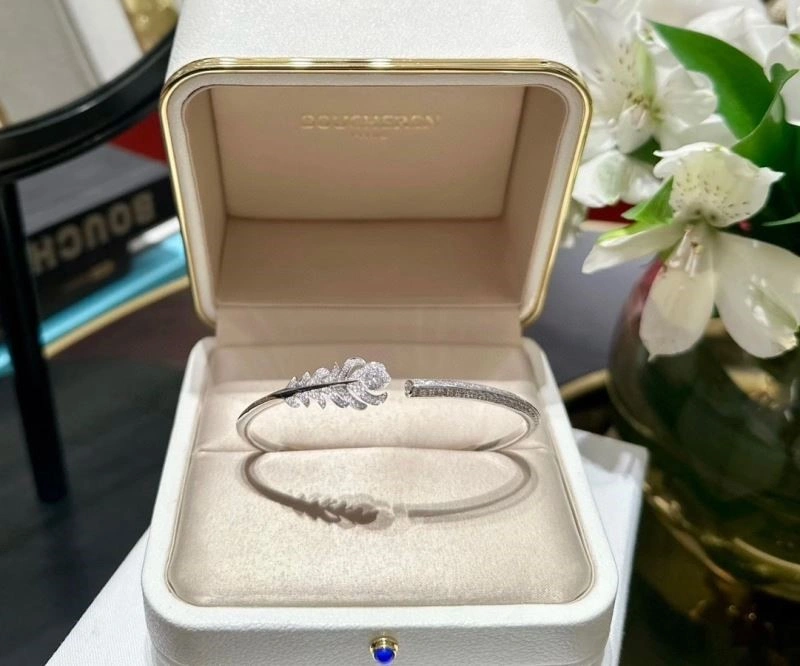 Flexible Boucheron Bracelets 210154