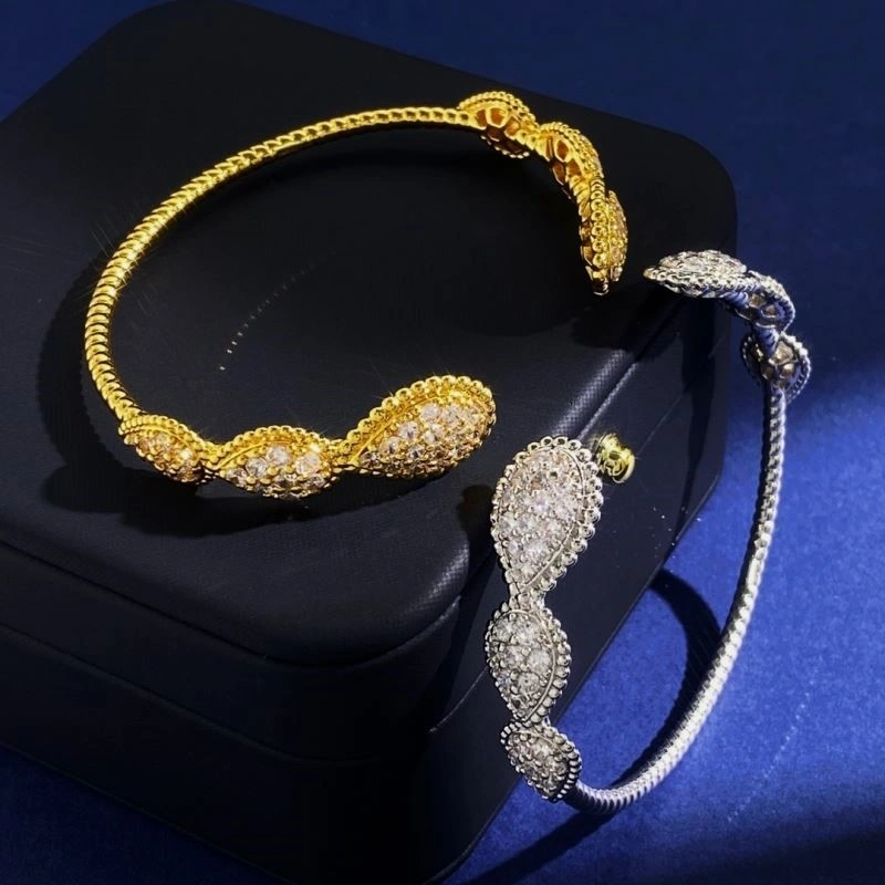 Fashionable Boucheron Bracelets 210150