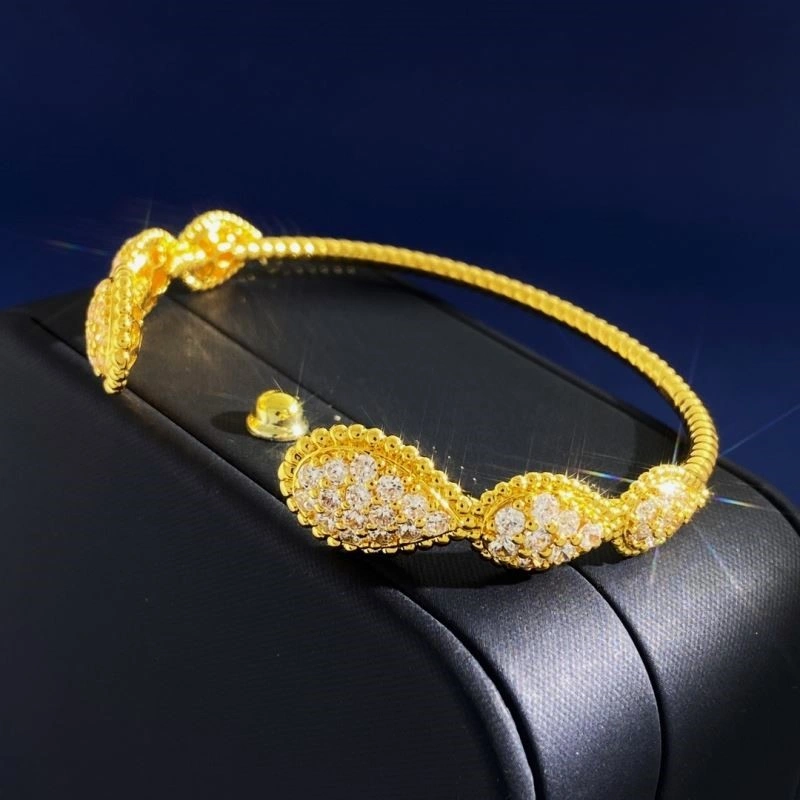 Fashionable Boucheron Bracelets 210150