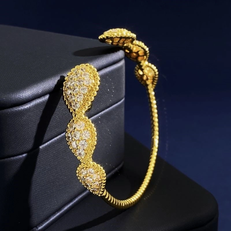 Fashionable Boucheron Bracelets 210150