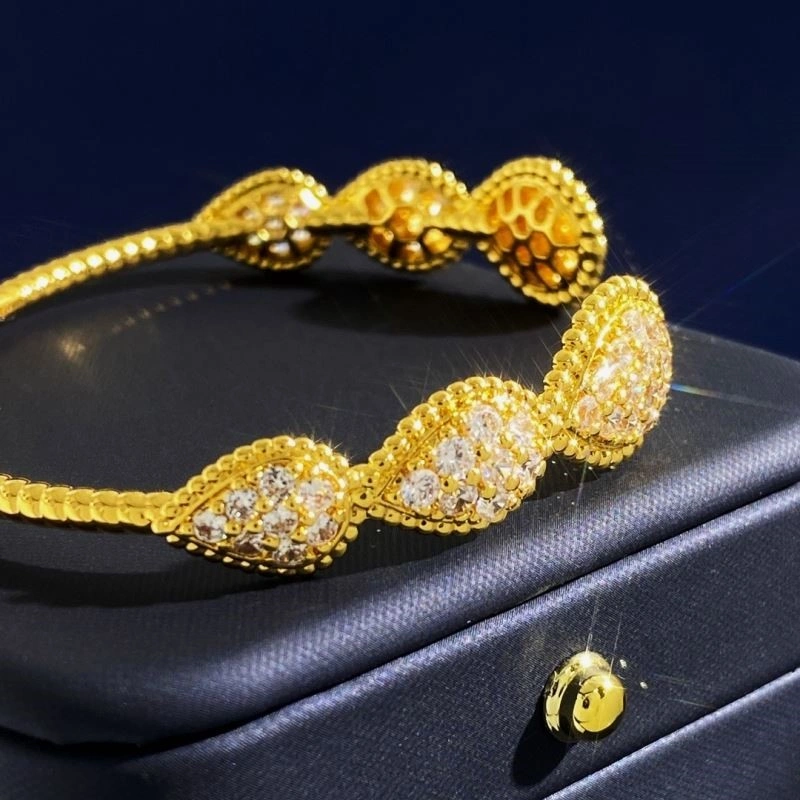 Fashionable Boucheron Bracelets 210150