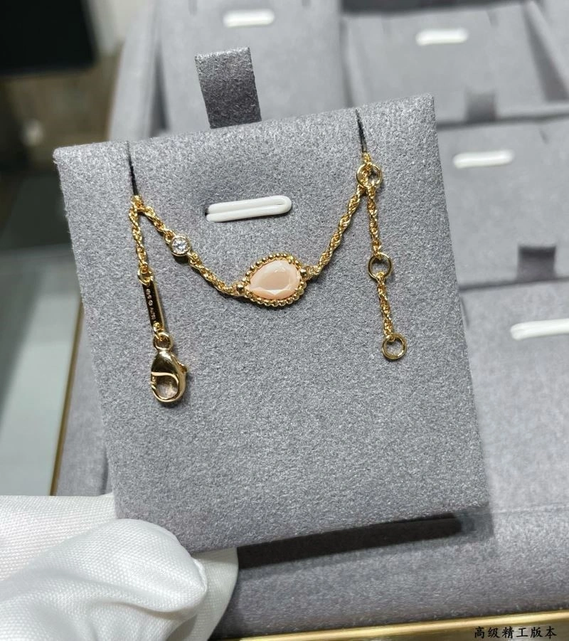 Boucheron Bracelets Breathable 210151