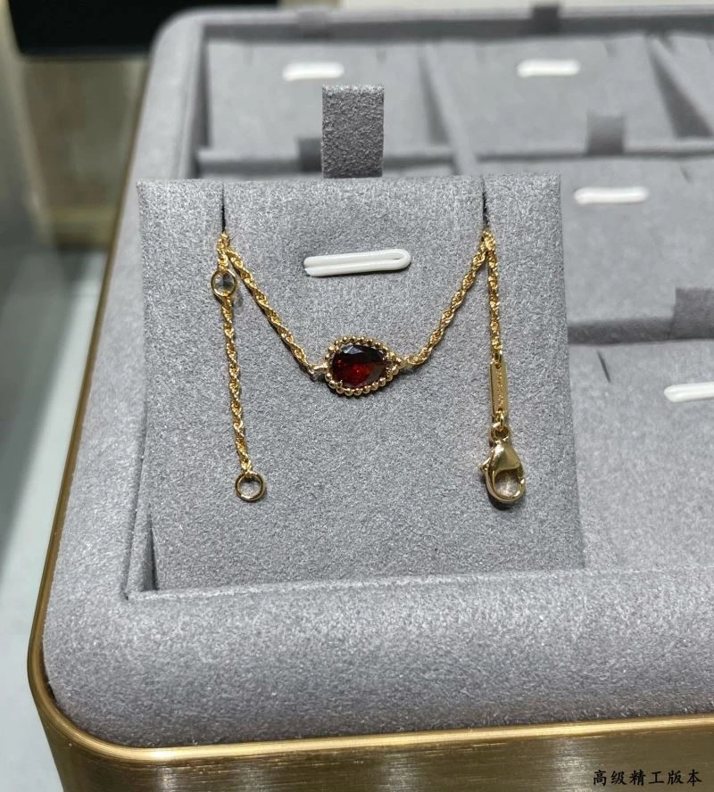 Boucheron Bracelets Snug 210132