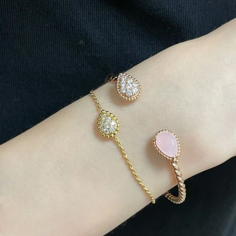Premium Boucheron Bracelets 210133