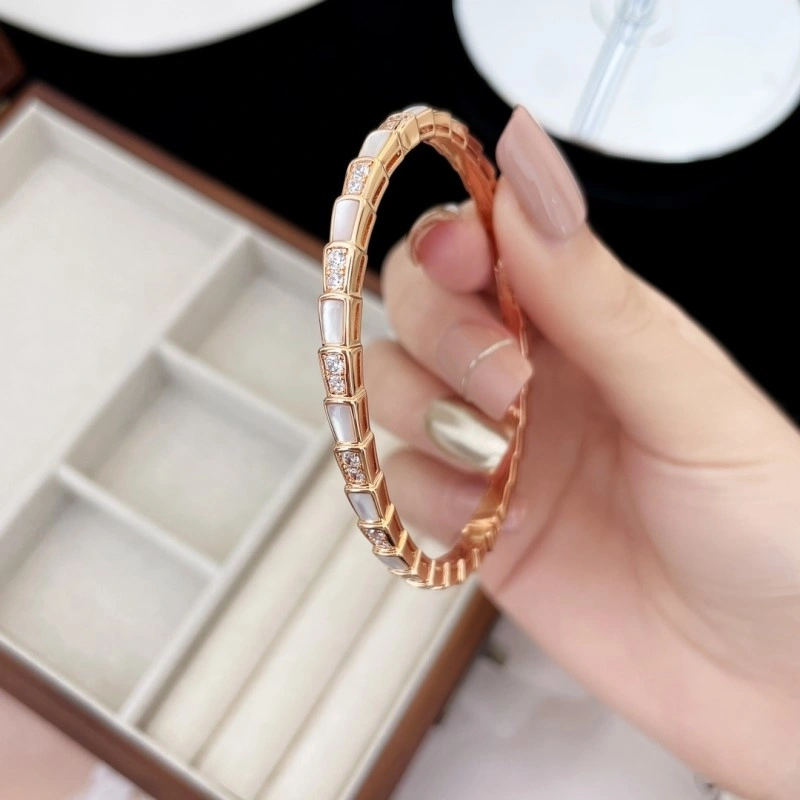 MoistureWicking Boucheron Bracelets 208862