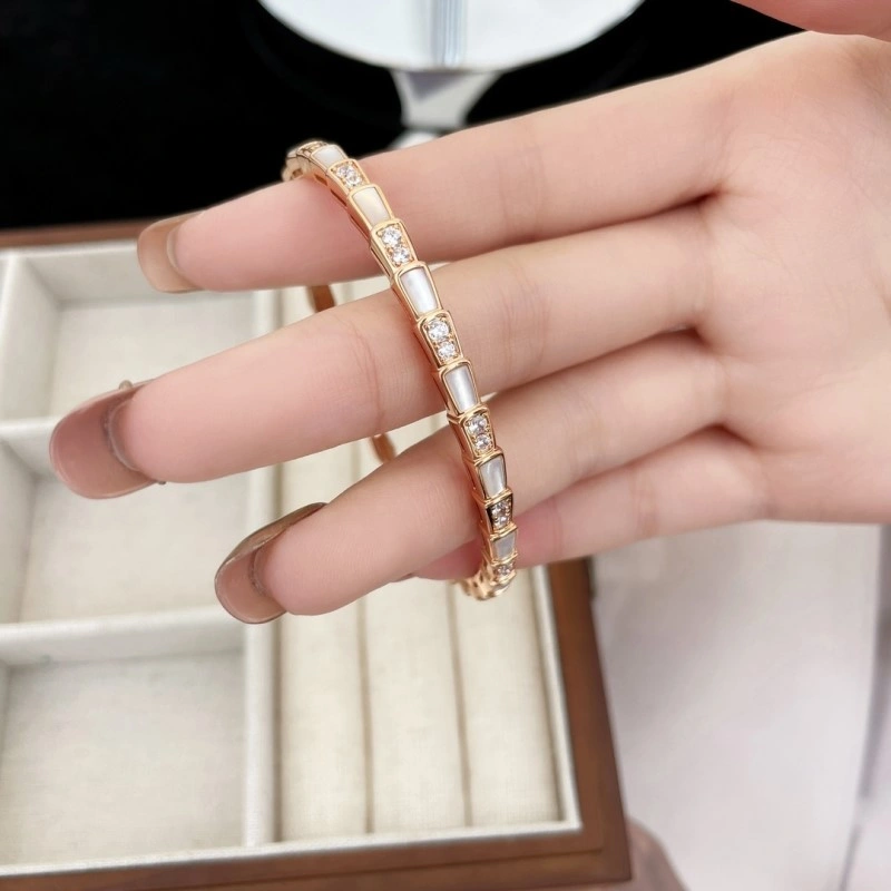 MoistureWicking Boucheron Bracelets 208862