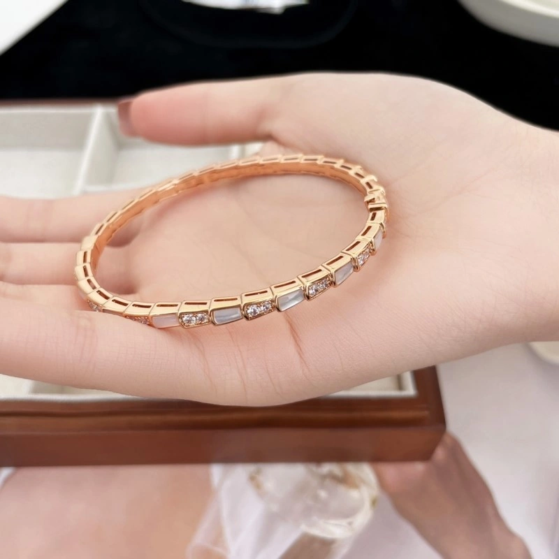 MoistureWicking Boucheron Bracelets 208862