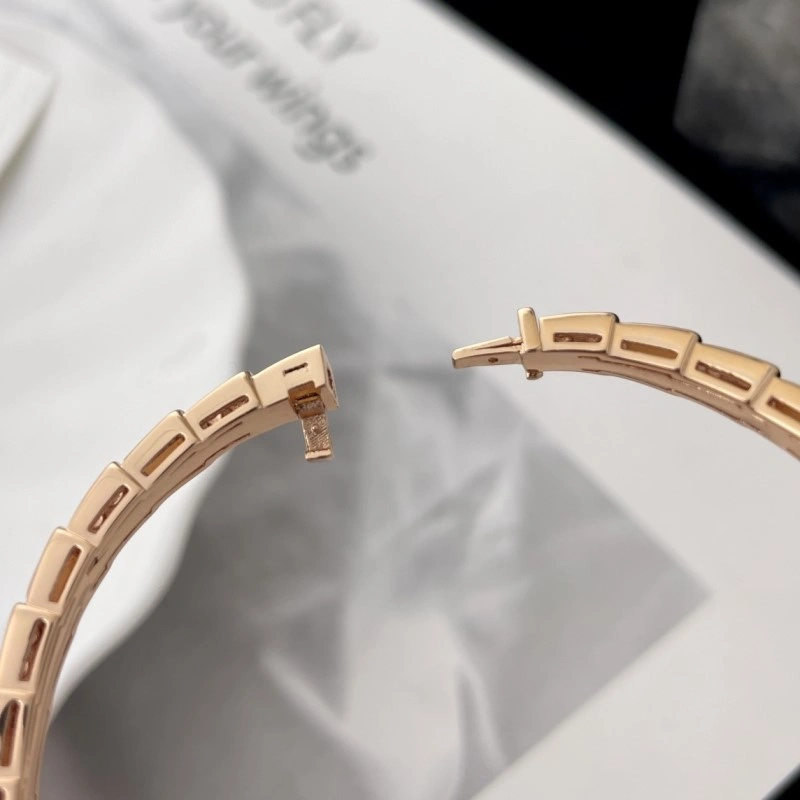 MoistureWicking Boucheron Bracelets 208862