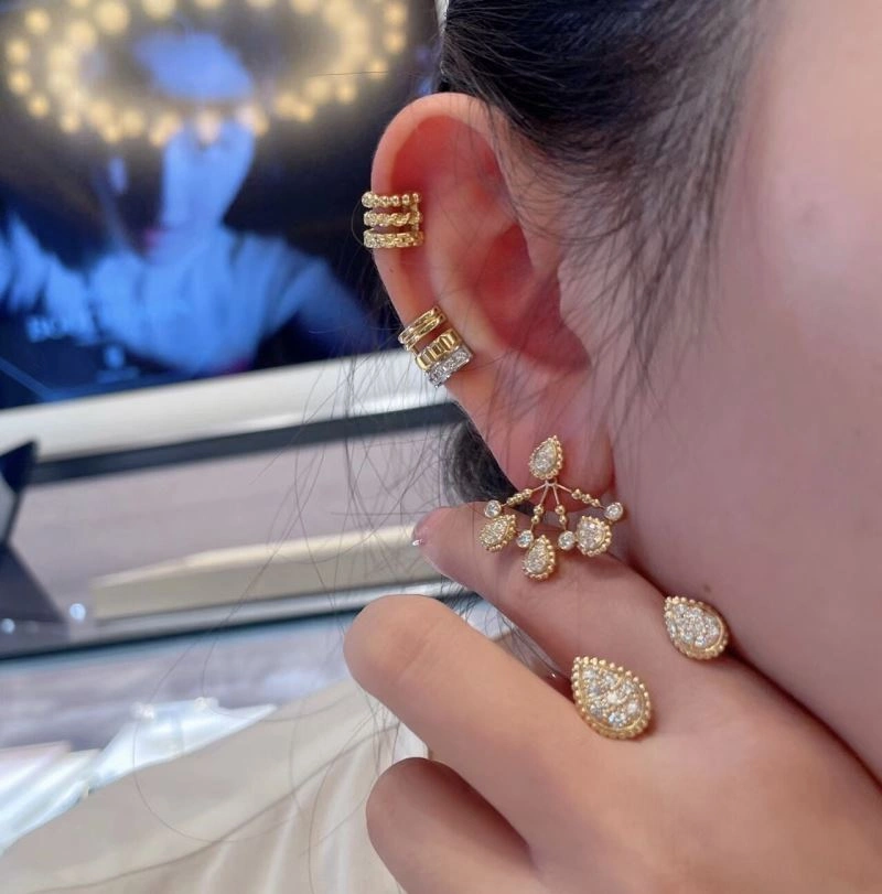 Boucheron Earrings Practical 214350