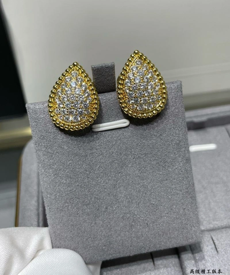 Elegant Boucheron Earrings 212400