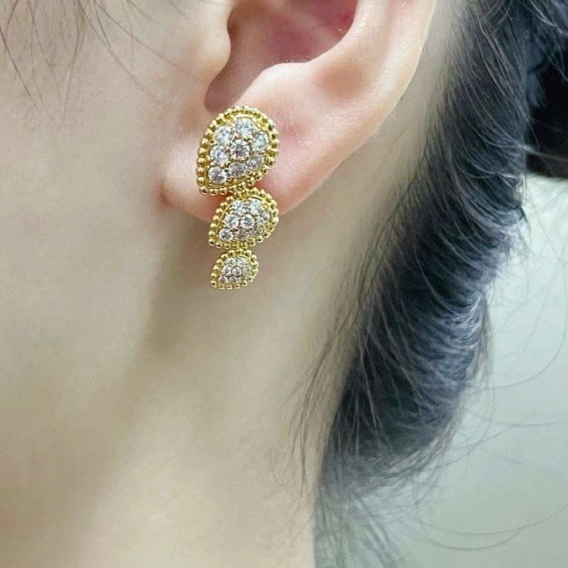 Lightweight Boucheron Earrings 212410