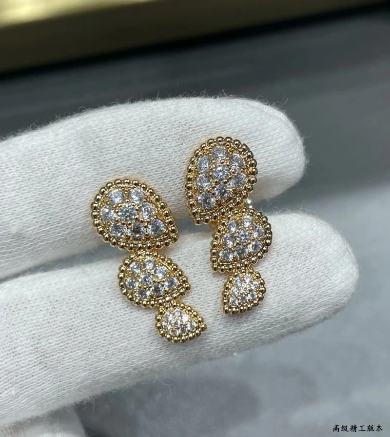 Lightweight Boucheron Earrings 212410