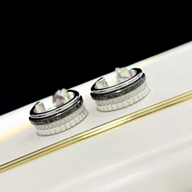 Stylish Boucheron Earrings 211448