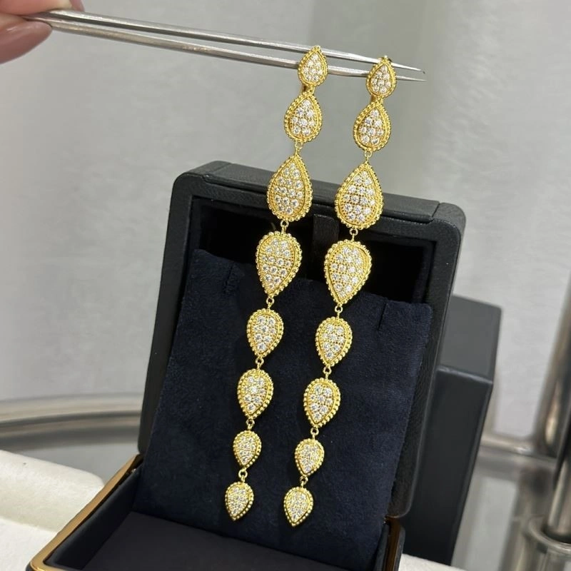 MoistureWicking Boucheron Earrings 210125