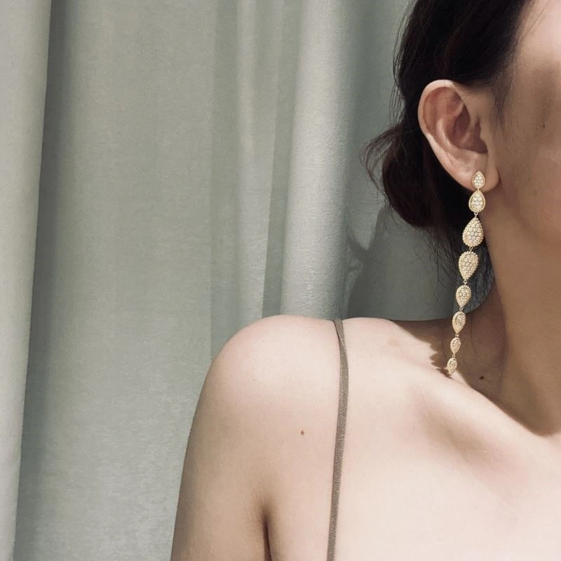 MoistureWicking Boucheron Earrings 210125