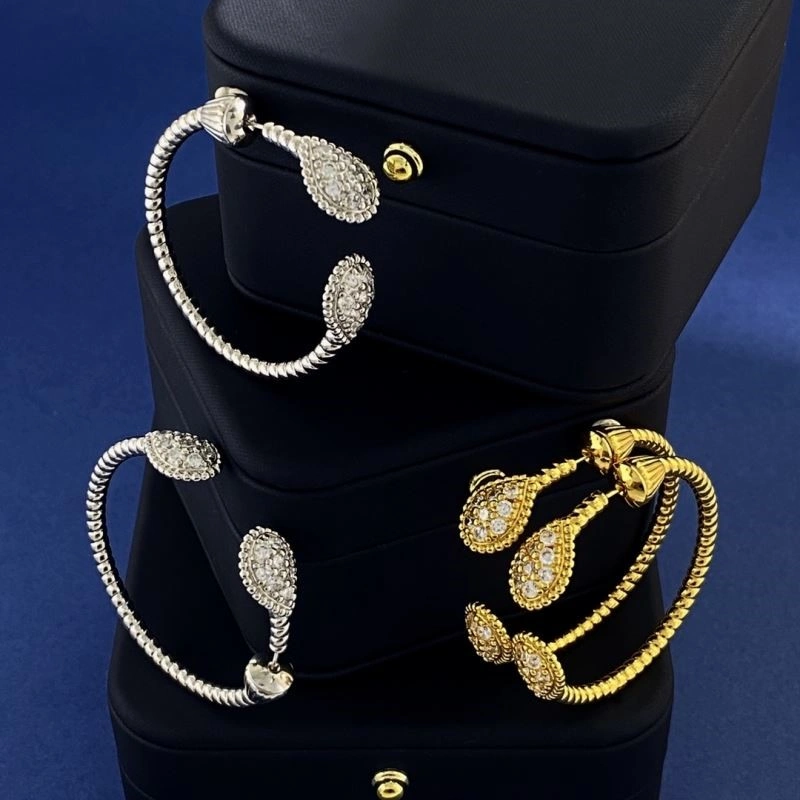 Boucheron Earrings MoistureWicking 210122