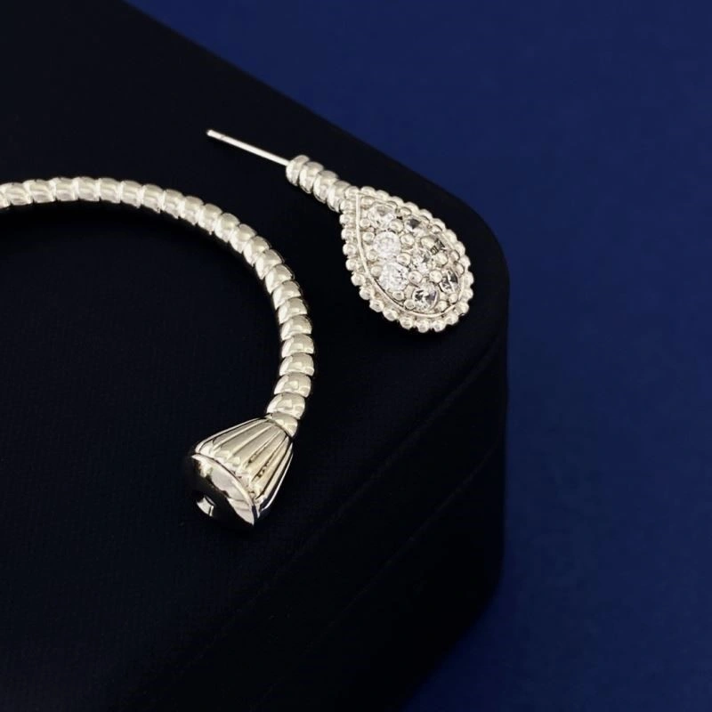 Boucheron Earrings MoistureWicking 210122