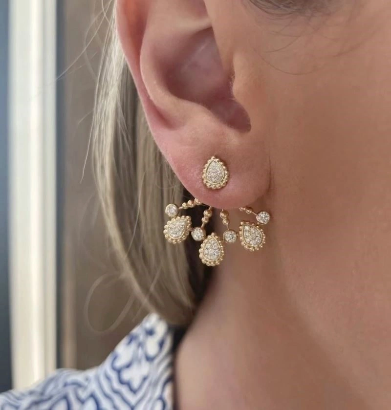 Lightweight Boucheron Earrings 210139
