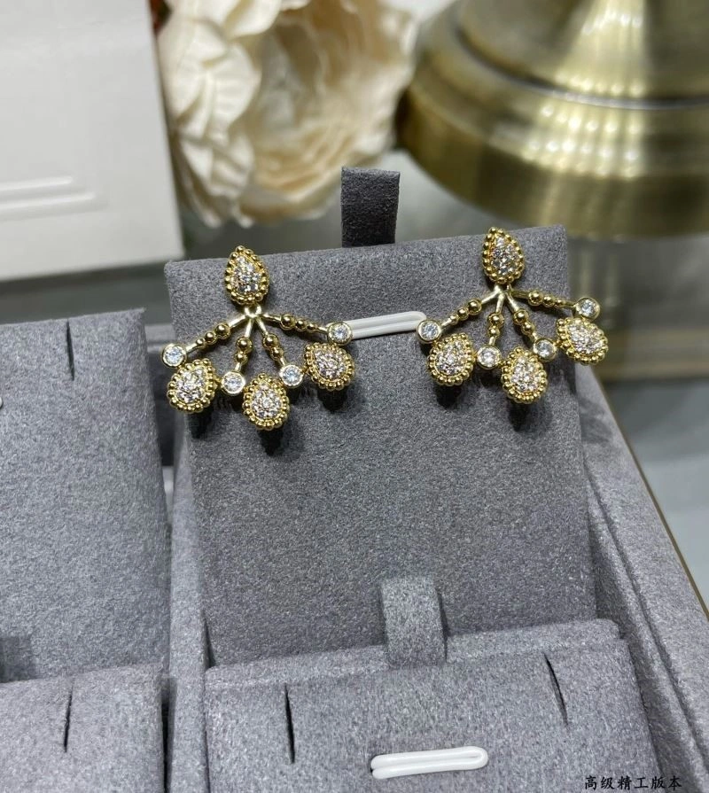 Lightweight Boucheron Earrings 210139