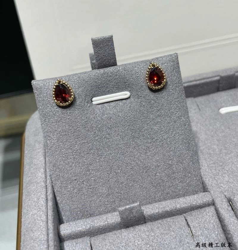 Boucheron Earrings Original 210112