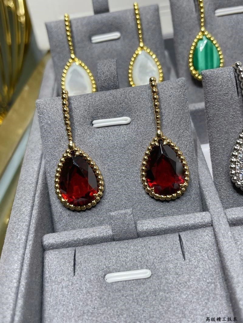 Boucheron Earrings GoodFit 210111