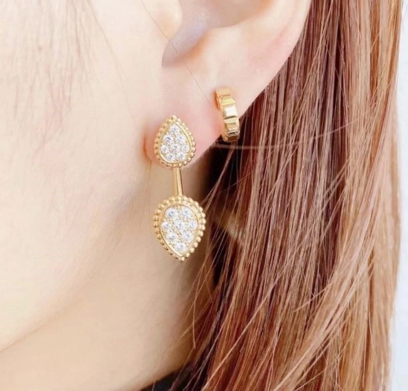 Boucheron Earrings Elegant 210108