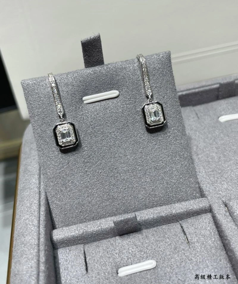 Boucheron Earrings QuickDry 210101