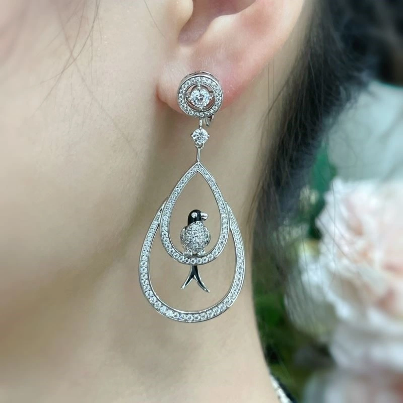 Boucheron Earrings Unique 210094